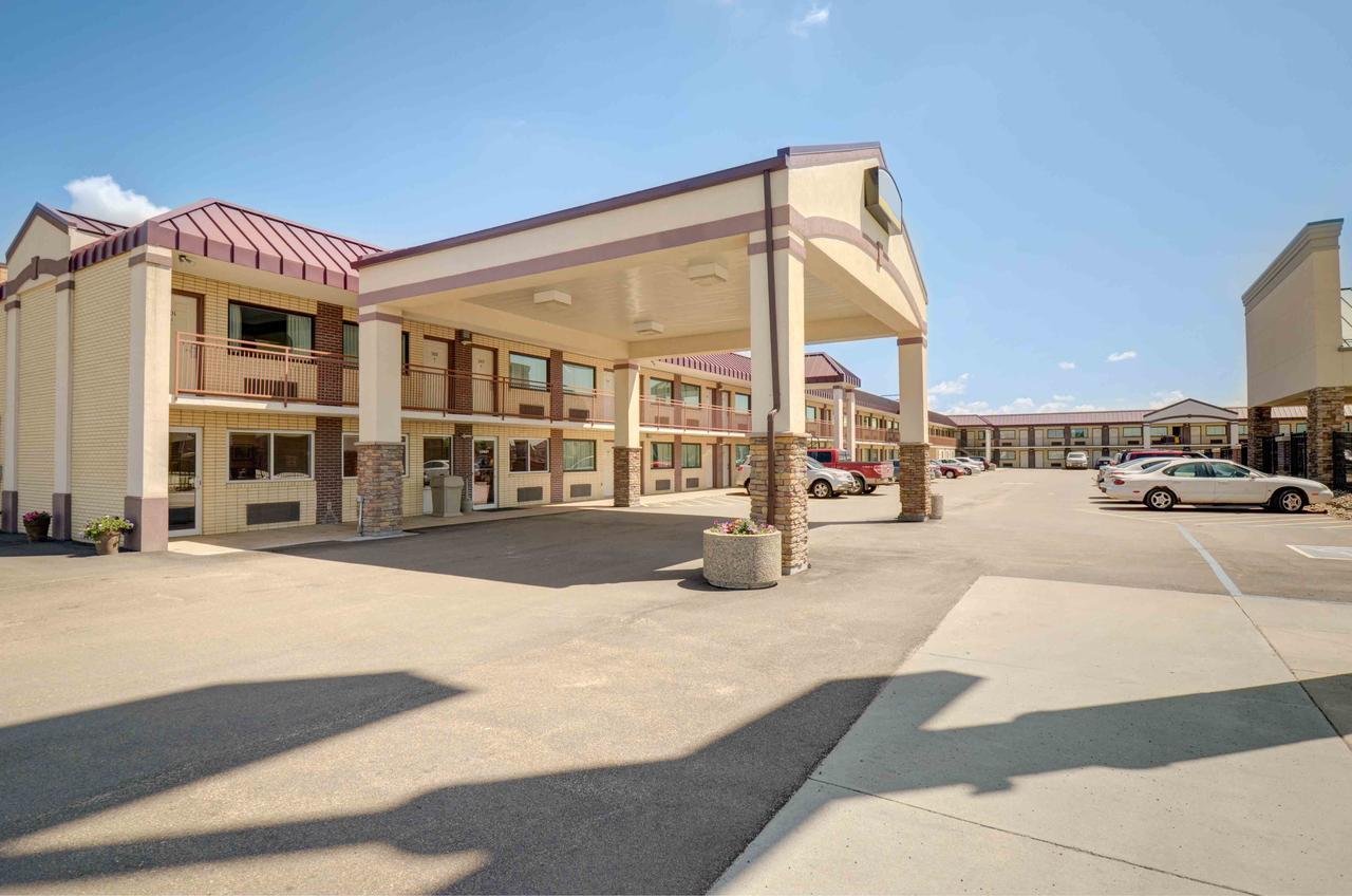 North Platte Inn And Suites Экстерьер фото